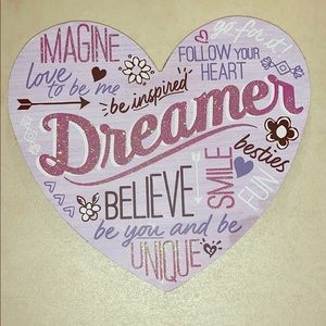 A cute Purple Heart to hang on your walls